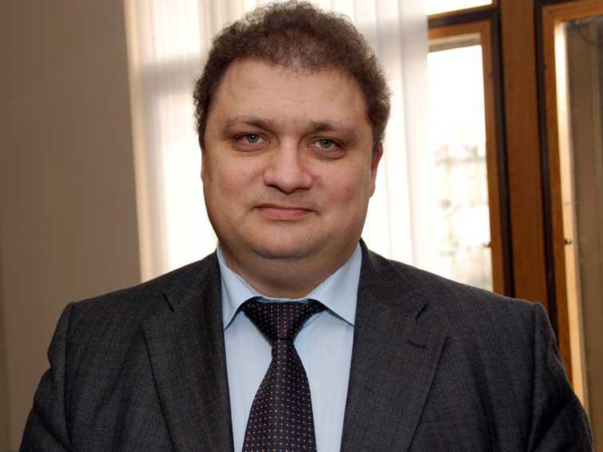 Полиция задержала президента и совладельца крымской компании «ТЭС» Сергея Бейма  Бизнесмена подозревают в мошенничестве в особо крупном размере. По данным источников РБК, по этому же делу задержали Марию Пяткову, руководителя крымской компании «Аврора», связанной с «ТЭС» и зарегистрированной с ней по одному адресу.    Подпишись на «Говорит Москва»
