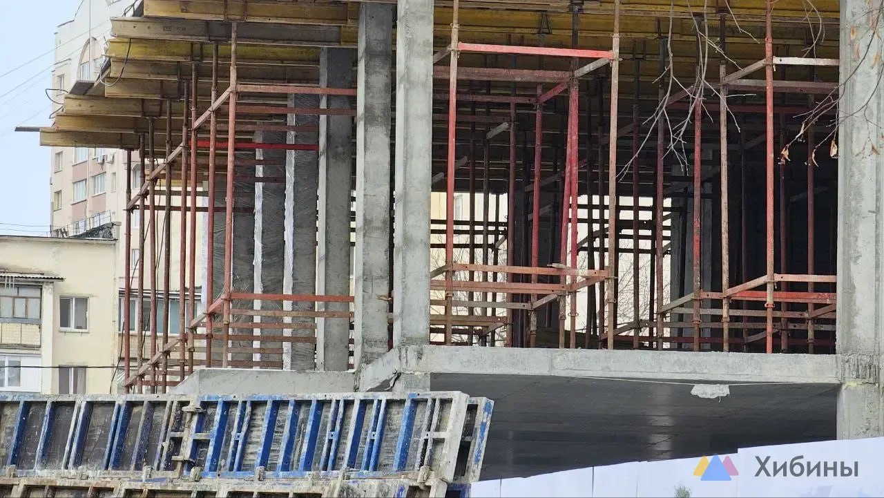В Мурманской области готовятся развивать строительство жилых домов в муниципалитетах Районные администрации должны за две недели разработать меры стимулирования жилищного строительства Спрос есть очень многие хотят купить качественное и новое жильё Нужно помочь чтобы в муниципалитетах жилищное строительство тоже началось отметил губернатор Мурманской области Подробнее на нашем сайте