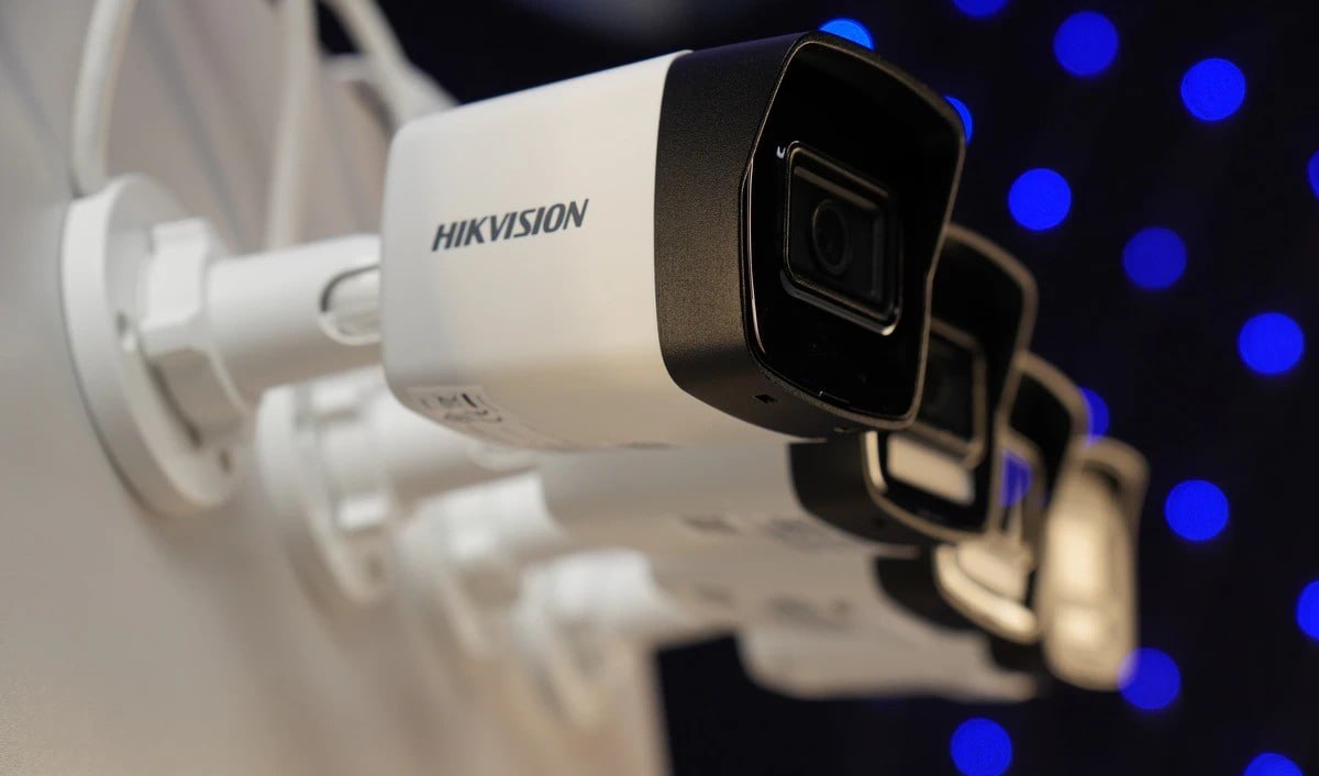 Канада приказала китайской Hikvision прекратить работу в стране из-за угрозы национальной безопасности  Власти Канады потребовали от китайского производителя камер видеонаблюдения Hikvision прекратить деятельность в стране из соображений национальной безопасности, пишет Reuters со ссылкой на министра промышленности Мелани Джоли.  1   DevHub