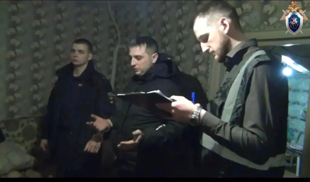 В суд направили уголовное дело отчима до смерти избившего своего 4 летнего пасынка Напомним что 5 апреля 2025 года житель Москаленского района избил руками и ногами мальчика от травм ребёнок умер Также отчим избивал двух маленьких сестёр мальчика Обвиняемого заключили под стражу При расследовании были получены доказательства изобличающие его в особо тяжком преступлении сообщают в региональном СК Расследование завершено а уголовное дело передано в суд Также сейчас расследуют уголовное дело направленное на деятельность органов опеки