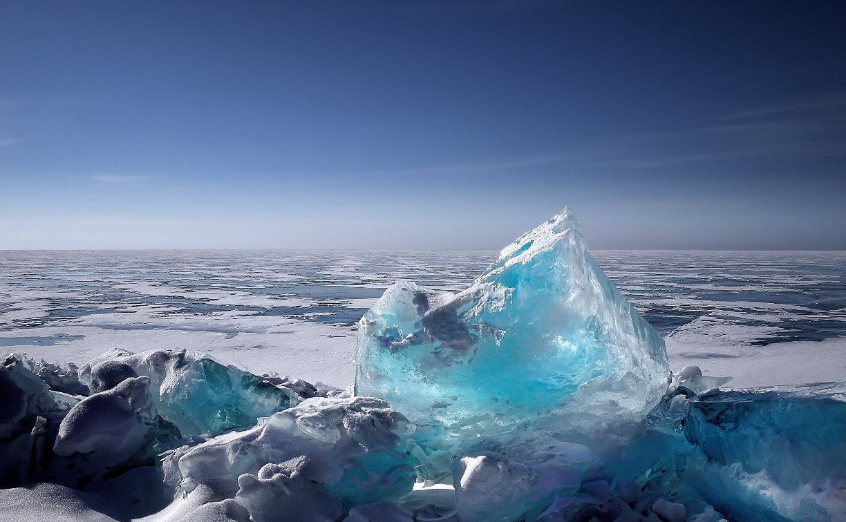 Радостная новость для рыбаков в заливе Мордвинова появился припай Сахгидромет информируют о появлении припая у юго восточного побережья острова Речь идёт об участке где ведут мониторинг ледовой обстановки Так припай сформировался в море от села Лесного до 13 км Мальково Ширина ледового покрова 1 5 2 км толщина от 15 до 35 см На остальных участках припай находится в стадии формирования отметили в региональном гидрометцентре Прислать новость Подписывайся на нас MAX Telegram WhatsApp ВК