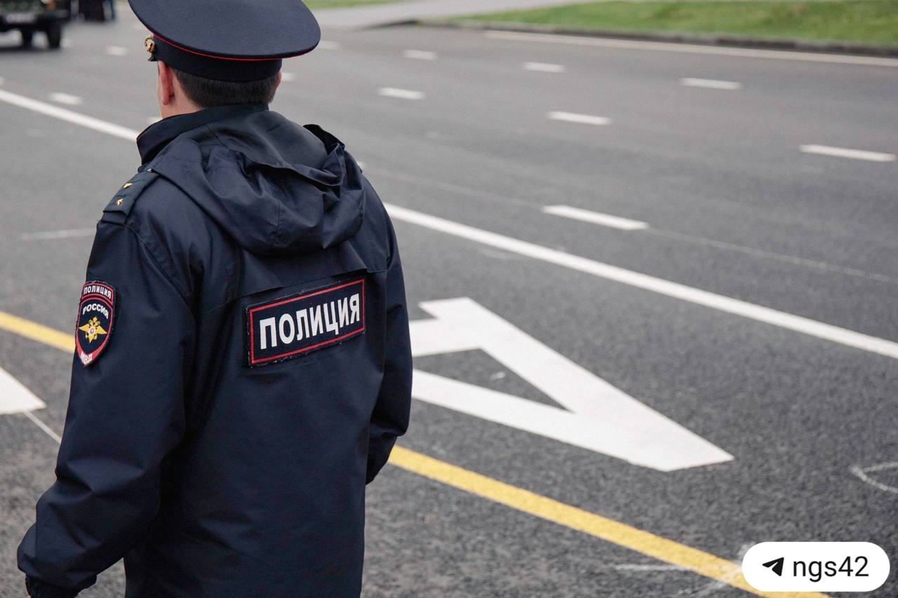 Новокузнецкие подростки стали в два раза чаще совершать преступления, сообщил мэр Денис Ильин Он также рассказал в своем ТГ-канале, что общее количество преступлений пошло на убыль, однако количество убийств и причинения тяжкого вреда здоровью выросло: год назад в этот период были убиты 17 горожан, а в этом уже 22. Количество краж, грабежей, разбоев и других имущественных преступлений упало. Также снизился ущерб от действий мошенников: сегодня он составляет более 222 миллионов рублей от начала года, а в прошлом году — почти 253 миллиона рублей. Подписаться Прислать новость