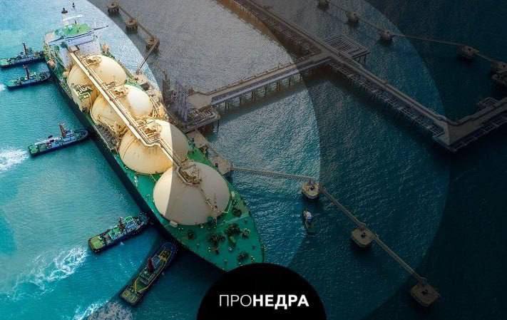 Ставки фрахта СПГ достигли максимума за восемь месяцев Ставки фрахта для перевозки сжиженного природного газа выросли до самого высокого уровня с октября 2024 года. По данным Spark Commodities, дневная ставка на газовоз в Атлантике составила 51 750 долларов, в Тихом океане - 36 750 долларов. Такой рост стоимости связан не только с напряженной геополитической обстановкой, но и с нехваткой судов для перевозки сжиженного газа. Пронедра/Подписывайся