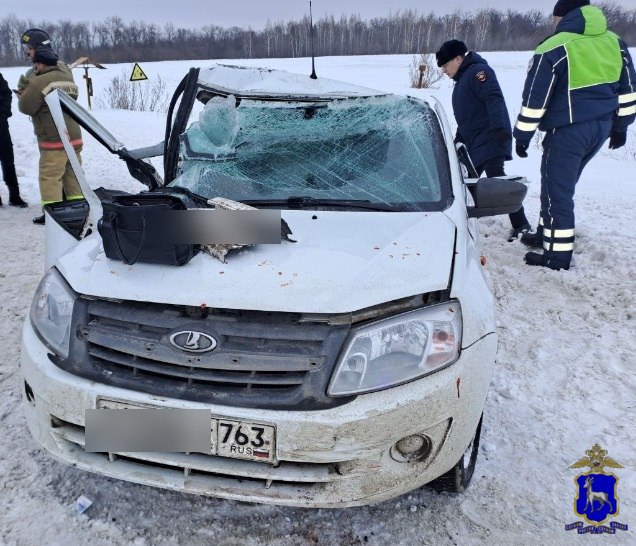 В Самарской области в ДТП погибли два человека Смертельная авария произошла 9 января 2026 года на 377 км автодороги Казань Буинск Ульяновск в границах Красноярского района Самарской области   oboz info v samarskoj oblasti v dtp pogibli dva cheloveka
