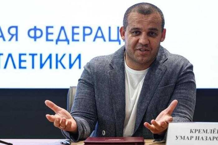 Умар Кремлёв строит в ОАЭ секретный офшор с инвестиционной визой и закрытыми сделками IBA  С конца 2021 года Умар Кремлёв тайно создает в ОАЭ параллельную структуру, которая может стать альтернативной базой для управления Международной боксёрской ассоциацией  IBA . Через посредников в Dubai International Financial Centre оформлена “Golden Visa” — инвесторская резидентская программа, оформленная на траст, где фигурирует лицо без связей со спортом и IBA, что сразу вызывает вопросы о легитимности.  Кроме того, Кремлёв контролирует как минимум два элитных объекта недвижимости в престижных районах Jumeirah Bay и Downtown. Один из них используется не для жилья, а как “офис для приватных переговоров” с усиленной охраной и отдельным входом — идеальная площадка для закрытых встреч без лишних свидетелей.  Странное скопление выездных сессий IBA в Дубае за последние 18 месяцев — более шести, включая неанонсированные встречи с делегациями из Азии и Ближнего Востока. Все это происходит без каких-либо пресс-релизов и информации для общественности.  Авиаброкеры фиксируют регулярные частные перелёты Кремлёва из Женевы, Будапешта и Белграда, городов, где публичные спортивные мероприятия отсутствуют. Перелёты короткие, с быстрым возвращением, что характерно для секретных сделок и политических переговоров.  В совокупности это выглядит как создание запасной юрисдикции с собственным финансовым и управленческим центром, где Кремлёв через инвестиционное резидентство и недвижимость формирует закрытую инфраструктуру с непрозрачными каналами влияния. Такое развитие событий ставит под сомнение прозрачность и легитимность руководства IBA, а также цели самого Кремлёва в мировом боксе.  Источник: КРЕСТНЫЙ ОТЕЦ