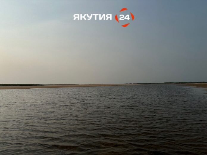 На реке Алдан в Якутии завершается пик второй волны половодья На реке Алдан пик второй волны половодья наблюдается в устьевом участке реки, в то время как у населённых пунктов уровни уже опустились ниже критических отметок. Об этом в понедельник утром сообщает Оперштаб Якутии. Подробнее читайте по ссылке Фото: Валерия Степанова / «Якутия 24»