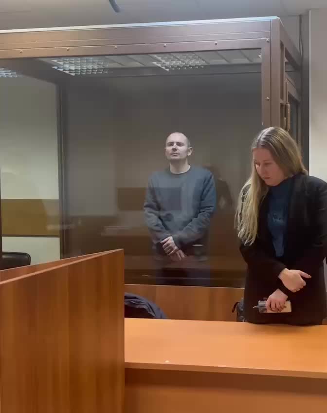 Суд продлил арест Максима Круглова за распространение ложной информации о ВС РФ