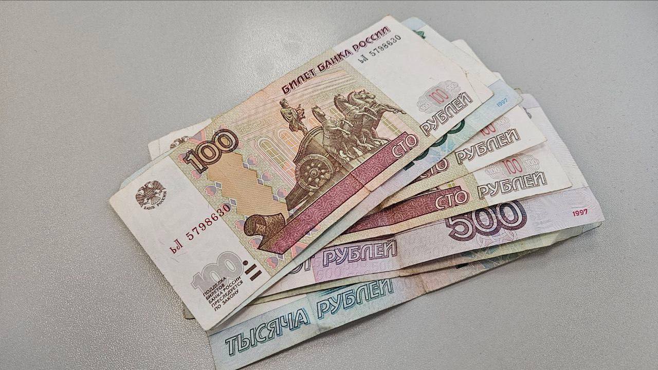 В Пермском крае доля отказов по розничным кредитам достигла более 80 В Пермском крае в декабре 2025 года доля отказов по заявкам на розничные кредиты достигла 80 9 увеличившись на 2 3 п п по сравнению с аналогичным периодом прошлого года Годом ранее показатель составлял 78 6 Об этом сообщают специалисты Национального бюро кредитных историй НБКИ По сравнению с ноябрём 2025 года доля отказов в регионе незначительно снизилась Напомним что в конце осени она составила она 81 7 rbc perm