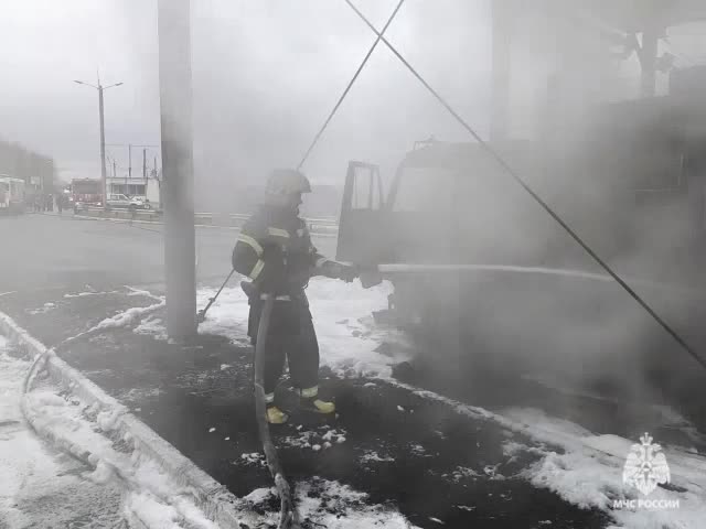 Возгорание бензовозов на нефтебазе в Серпухове и заправке в Челябинске