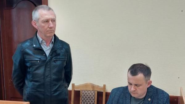 Бывший глава Урдомы получил 2 5 года колонии за невыплату зарплат сотрудникам ДК Районный суд вынес приговор бывшему главе Урдомы Сергею Якимову Его признали виновным в злоупотреблении должностными полномочиями повлекшем тяжкие последствия для работников местного центра культуры