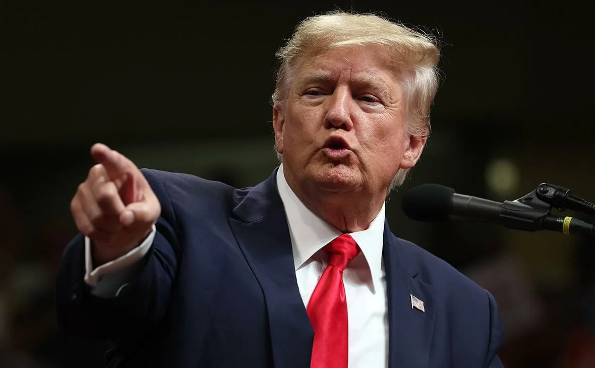 Дональд Трамп попросил Сенат пока не рассматривать проект об ужесточении санкций против России Об этом сообщил председатель комитета по делам ВС Сената Роджер Уикер. #Россия #США #Трамп #санкции #Сенат
