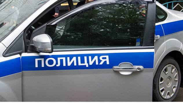 Полиция проводит проверку по факту инцидента в Находке Как сообщили в пресс-службе УМВД России по Приморскому краю, в ходе мониторинга в социальной сети выявлен аккаунт, в котором распространяется порочащая несовершеннолетних информация и фотографии. Сотрудники отдела по борьбе с киберпреступлениями УМВД России по Приморскому краю проводят проверку, устанавливаются личности граждан, причастных к распространению противоправного контента. По результатам проверки будет принято законное и обоснованное решение. Полиция Приморья