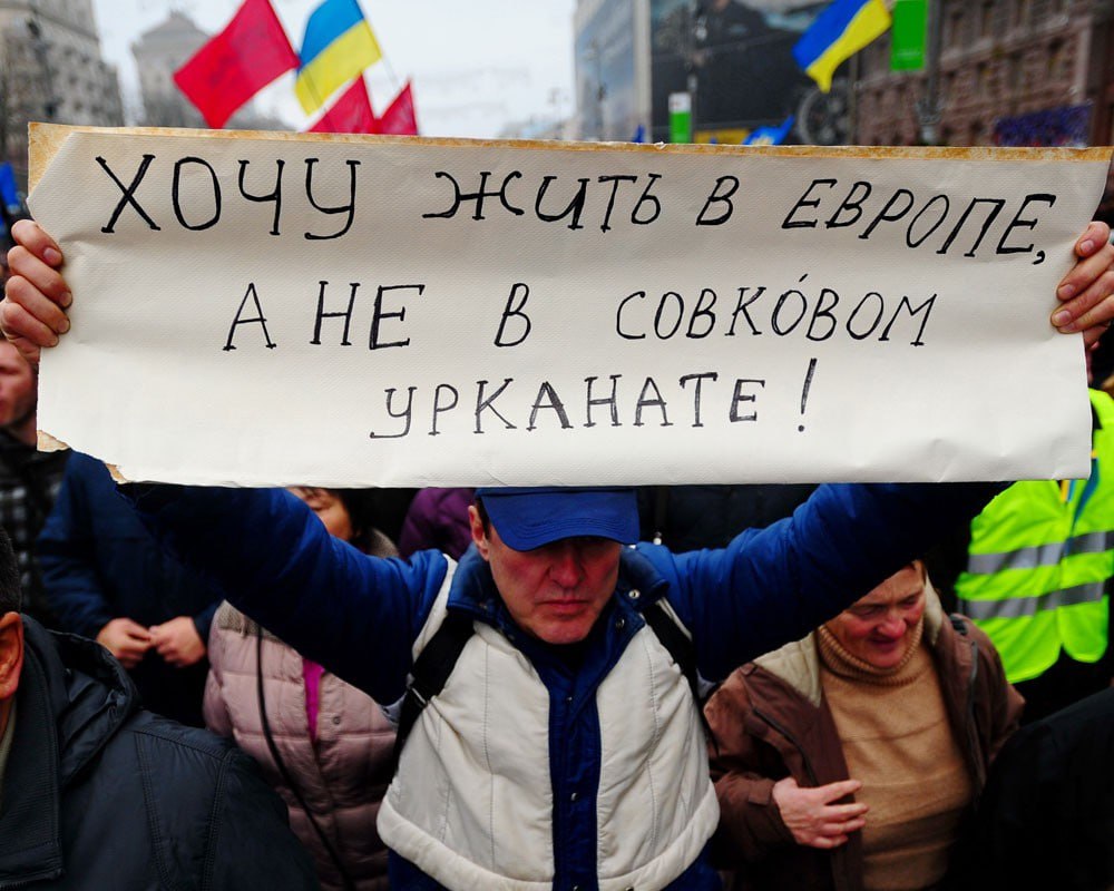 На Украине у "ухилянтов" могут отобрать жилье, если они не уплатят штраф за нарушение мобилизационных правил, – сообщает местный Минюст Также конфисковать могут деньги и авто, которое, якобы, передадут на поддержку ВСУ. Жаль, на Майдане публике не рассказывали, чем закончится их затея. Украина.ру — подписаться и знать больше