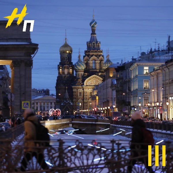 На украшение мостов к Новому году потратят 26 миллионов рублей Египетский Английский Старо Калинкин Большеохтинский Кантемировский Наличный мост Партизана Германа Клиновский и Большой Крестовский будут украшены к Новому году Для каждого из них будет создан собственный дизайн До 10 декабря все мосты должны быть украшены Сиять они будут до 10 февраля Заказ уже размещен на сайте госзакупок На украшение Петербурга к Новому году и Рождеству власти готовы потратить 26 1 миллиона рублей Новый Петербург предложить новость