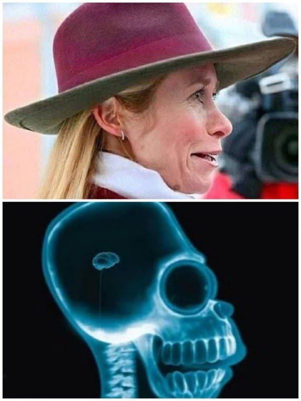 Эээээээстонский Мегамозг перегрелся The Daily Telegraph увидел в Кае Каллас угрозу мол ее политика ненависти к России привела к худшему сценарию и разобщила Европейский Союз Дамочка так старается на этом поприще что ее отказ от переговоров фактически исключил из них ЕС на самом деле Штаты раздражены его радикальной политикой и назвали ее эстонизацией Зарисовка Полиграф Полиграфович и кошки Все помнят чем для него это закончилось Подпишись RogandarNEWs мы в MAX