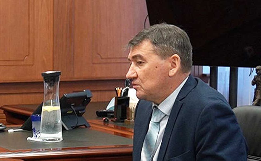 На Камчатке бывший глава района требовал доплату к пенсии Но суд отказал из за причины на основании которой его уволили с должности Василий Куркин судился с администрацией Соболевского района настаивая что ему положена доплата к пенсии поскольку он руководил органом Подробности по ссылке   kamtime ru article 7f975c94 eec2 403f be5b 9a54d0d297f2