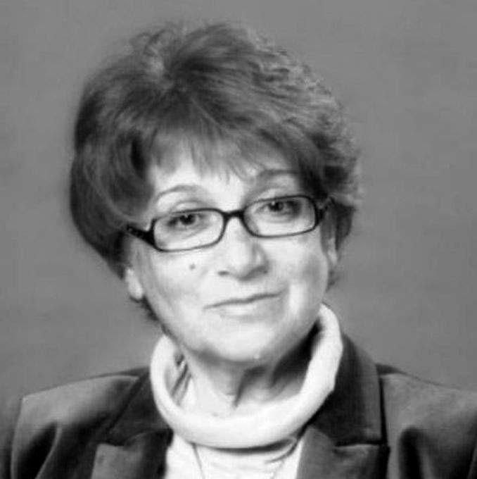 Умерла музыкальный руководитель Театра Вахтангова Татьяна Агаева Ей было 78 лет Агаева была музыкальным руководителем постановок у крупнейших театральных режиссеров участвовала в записи музыки более чем к 150 фильмам Эльдара Рязанова Марка Захарова Никиты Михалкова и других В числе известных работ рок опера Звезда и смерть Хоакина Мурьетты Алексея Рыбникова киномюзиклы Мэри Поппинс до свидания и Небесные ласточки фильмы Обыкновенное чудо и Пеппи длинный чулок Театр им Вахтангова Подпишитесь на Ведомости