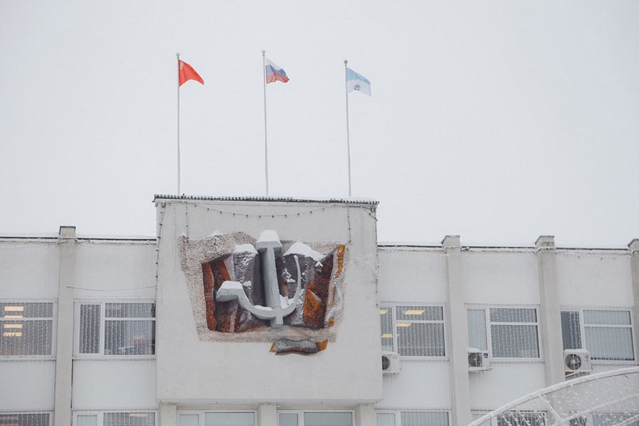 В рамках оперативного совещания в администрации Сергиево-Посадского городского округа, был рассмотрен вопрос подготовки к празднованию Дня защитника Отечества и Масленицы   20 февраля в 16:00 во Дворце культуры имени Ю.А. Гагарина состоится торжественное мероприятие, посвящённое Дню защитника Отечества. Гостей ждёт церемония награждения ветеранов Великой Отечественной войны, участников специальной военной операции и концерт. Вход свободный.    23 февраля с 11:00 до 14:00 в округе пройдёт сбор гуманитарной помощи для отправки на СВО. Центральной точкой станет Советская площадь, также для удобства граждан будут развернуты пункты сбора на территориях.    Масленичные гулянья пройдут 1 и 2 марта и охватят весь Сергиево-Посадский округ. Главный акцент всех мероприятий будет сделан на семейной программе и досуге для детей.