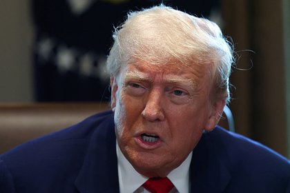 Трамп рассказал о потраченных миллиардах долларов на Украину  Президент США Дональд Трамп заявил, что Вашингтон немыслимо выбрасывал в окно миллиарды для Украины. «Сколько денег мы дали Украине? Реальная цифра — около $350 миллиардов, это немыслимо. Мы давали деньги так, будто они выбрасываются в окно. И это делал [бывший президент США Джо] Байден», — заявил глава Белого дома. По его словам, соглашение между Россией и Украиной скоро будет заключено, но он не может это гарантировать.