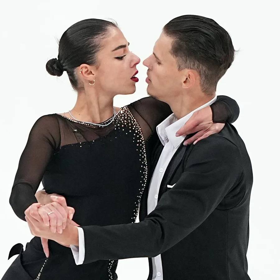 Данильянц Акопова и Рахманин не выступят на чемпионате Европы так как не получили визы Чемпионат Европы пройдет в Шеффилде Великобритания с 14 по 18 января Матч ТВ Лучший канал о фигурном катании