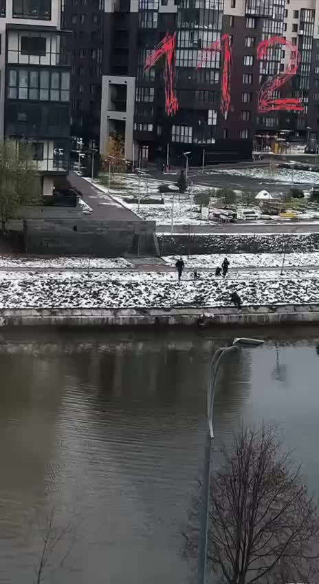Прохожая спасла девочку, упавшую в канал в Петербурге