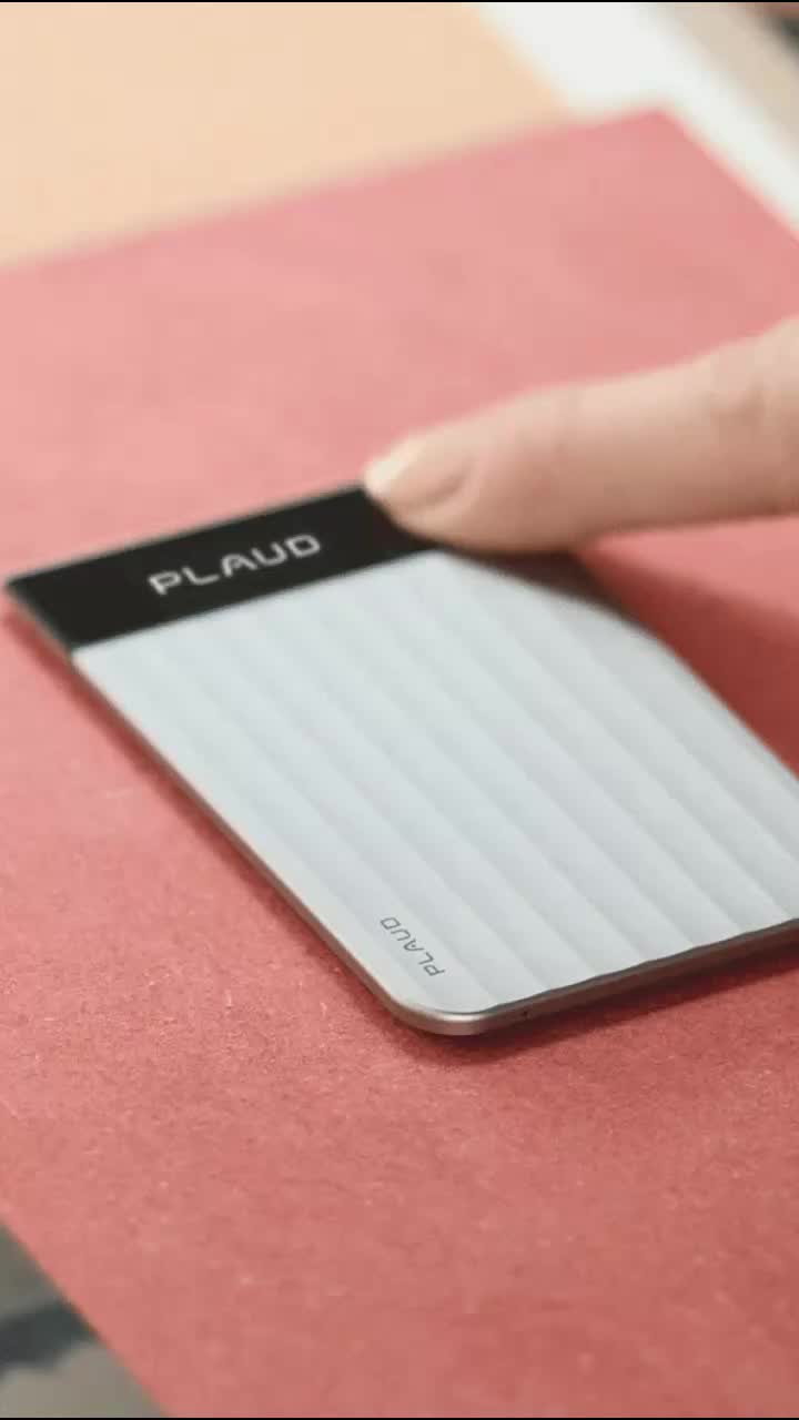 Plaud запускает предзаказ на инновационный диктофон Note Pro с ИИ