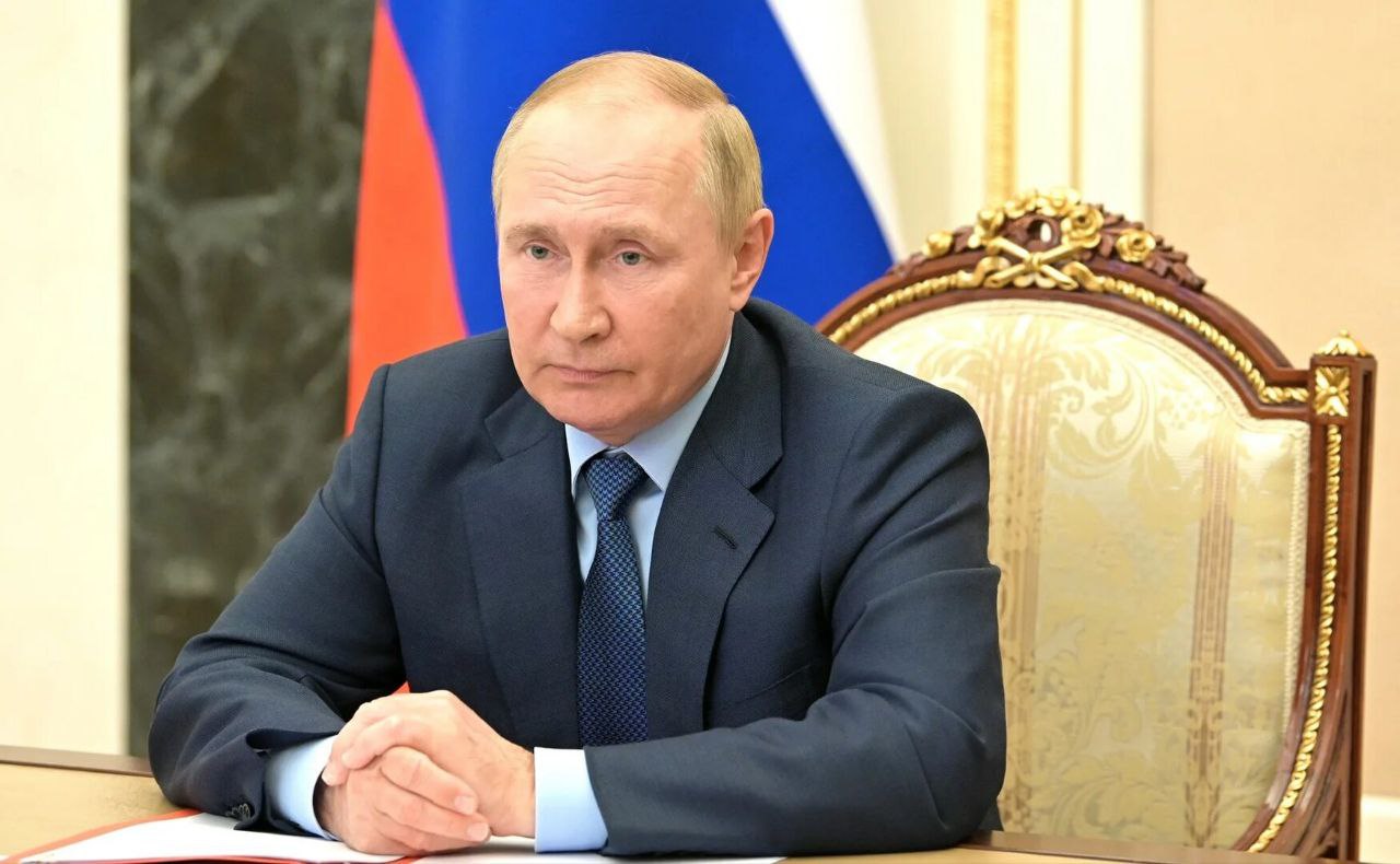 Владимир Путин стал Президентом России 25 лет назад. 7 мая 2000 года глава государства торжественно пообещал служить народу, работать открыто и честно. #МыZaПутина