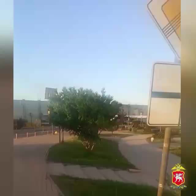 В Симферопольском районе водителя автобуса оштрафовали за движение по обочине, а автомобили с иностранными правами изымают