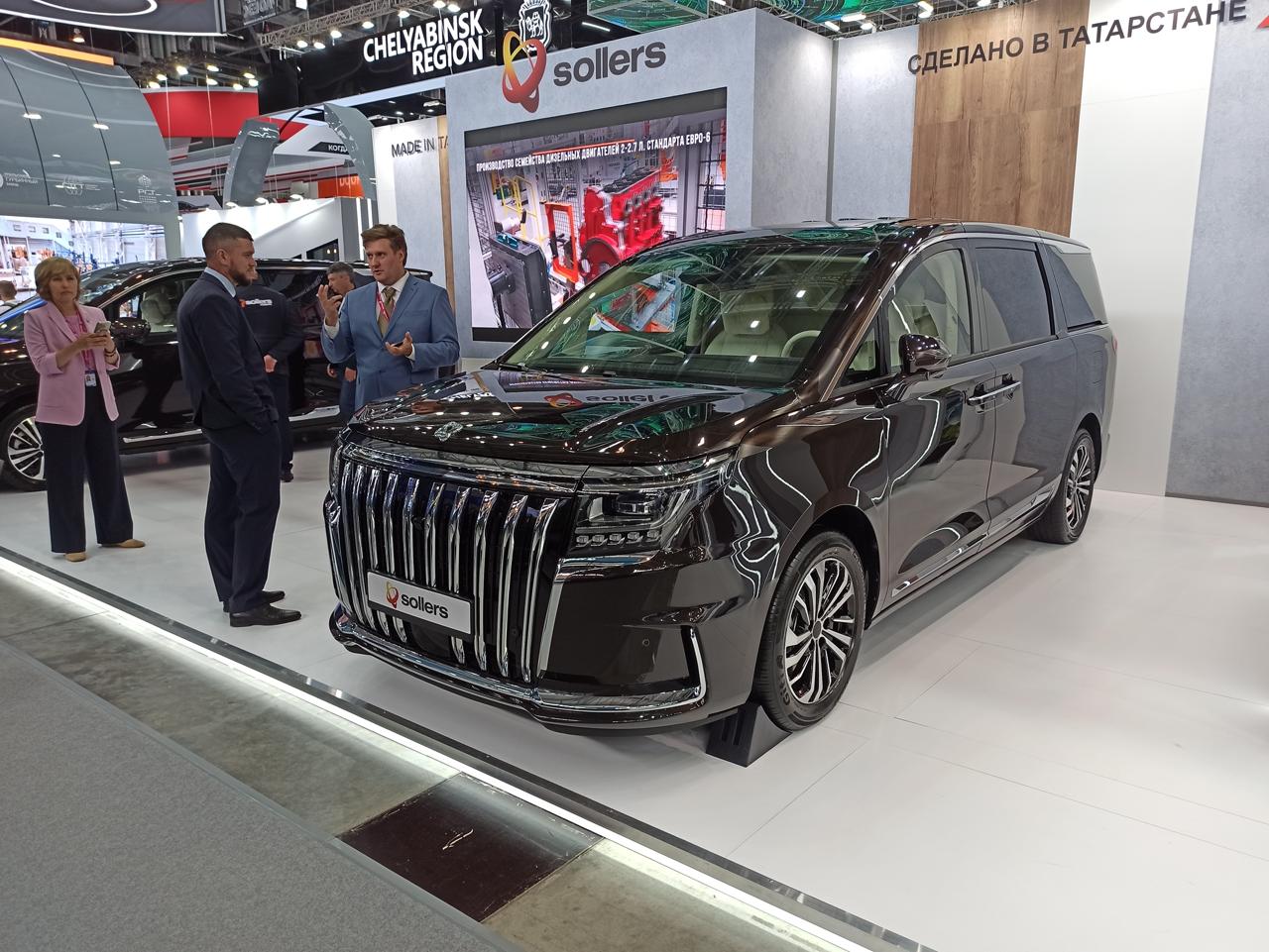 Sollers привёз на «Иннопром» в Екатеринбург бизнес-вэн Sollers SP7 клон JAC Refine RF8 . Производство этой модели готовят на заводе в Елабуге. Фото: Владимир Носов