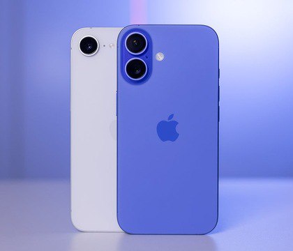 В 2026 году Apple выпустит много новых продуктов включая дешевый iPhone 17e Марк Гурман Марк Гурман из Bloomberg поделился новыми подробностями о грядущих продуктах Apple По словам журналиста 2026 год будет богат на новинки Всего компания планирует выпустить больше десятка новых устройств которые будут появляться в продаже постепенно