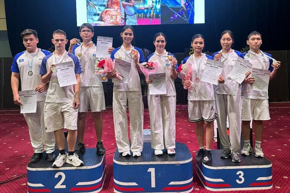 Якутские лучники завоевали шесть медалей на первенстве России В Орле завершилось первенство России по стрельбе из лука проходившее с 21 по 25 января Спортсмены из Якутии завоевали одну золотую три серебряные и две бронзовые награды в различных дисциплинах Об этом сообщает Федерация стрельбы из лука Якутии Фото Федерация стрельбы из лука Республики Саха Якутия Все новости Яестьновость Обсудить Читайте нас в MAX