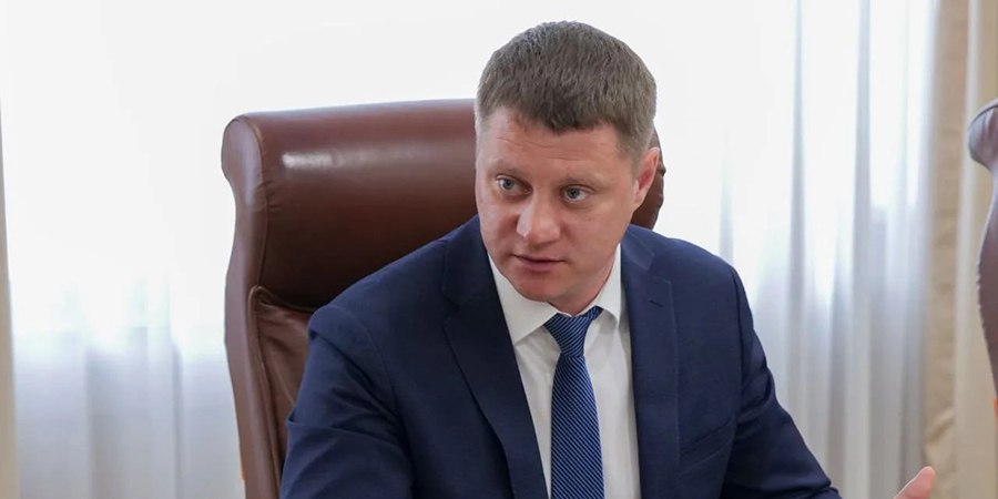 И о зампреда министра сельского хозяйства назначен Василий Котов Исполняющим обязанности министра сельского хозяйства Саратовской области стал Василий Котов Соответствующий документ подписал губернатор Роман Бусаргин С 22 января 2026 года исполнение обязанностей заместителя председателя правительства Саратовской области министра сельского хозяйства возложено на Василия Котова До этого он исполнял обязанности первого заместителя министра сельского хозяйства В период с февраля 2022 по ноябрь 2024 года Котов возглавлял Ровенский район Напомним на прошлой неделе о своей отставке с 19 января объявил зампред правительства Саратовской области министр сельского хозяйства Саратовской области Роман Ковальский Он возглавлял ведомство с 2020 года