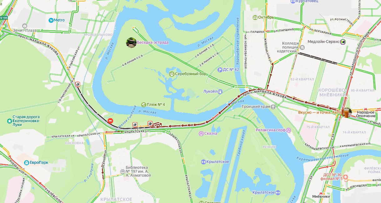 Микроавтобус загорелся в Северо Западном тоннеле на проспекте Маршала Жукова Из за возгорания движение в районе происшествия сильно затруднено В машине находились 10 человек никто не пострадал Подпишись на Агентство Москва Мы в МАХ