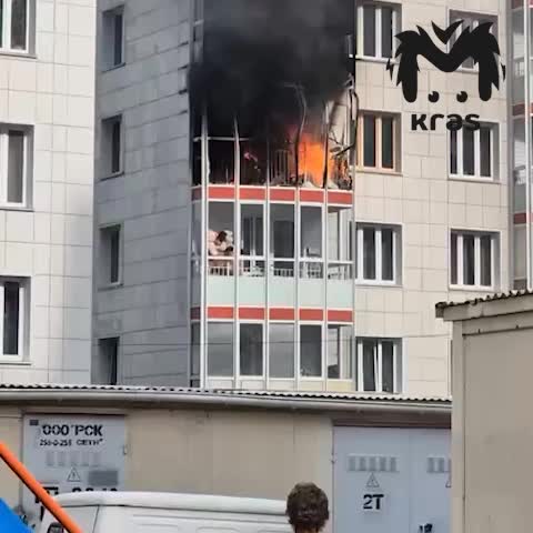 Пожар в Красноярских Белых Росах: площадь возгорания составила 20 квадратных метров