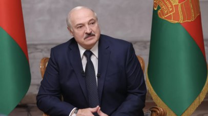 Лукашенко: я не держусь за власть и передам её новому поколению тихо и спокойно   Президент Белоруссии Александр Лукашенко заявил, что не держится за власть и намерен тихо и спокойно передать её новому поколению.  Читать далее