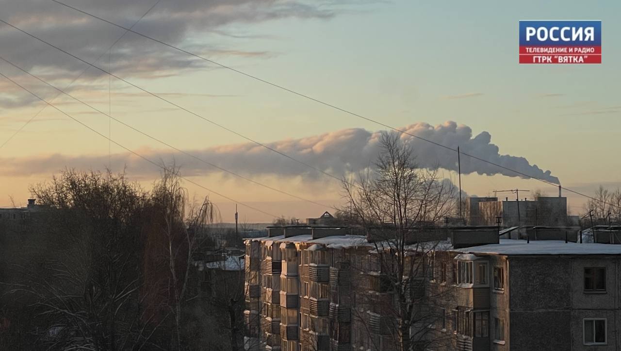 В субботу 20 декабря в Кировской области обещают переменная облачность а днем небольшой снег На дорогах гололед Такой прогноз сообщили в региональном Центре по гидрометеорологии и мониторингу окружающей среды В Кирове днём 4 6 C ночью 13 15 C По области днём 1 6 C в восточной половине 8 13 C ночью в западной половине 5 10 C местами до 15 C в восточной половине области 10 12 C местами до 20 C Ветер днём юго восточный 5 10 м с ночью восточный северо восточный 3 8 м с Давление 751 мм рт ст Восход в 08 30 Закат в 14 48 Фото Полины Васильевны Бересневой