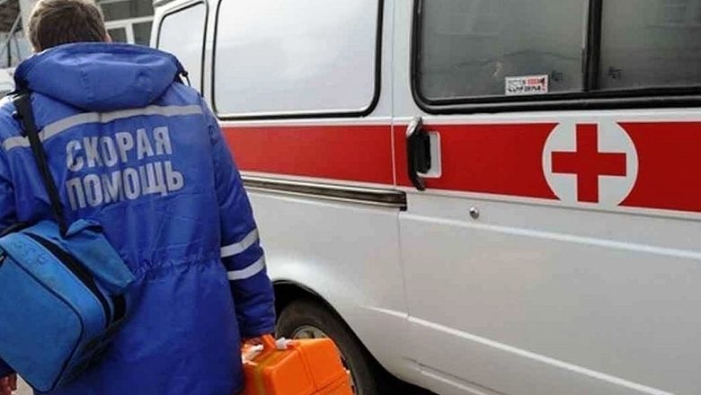 10 июля в городе Кяхта произошло ДТП с двумя пострадавшими детьми. Об этом сообщает Ариг Ус online со ссылкой на районную группу «Kяxтa-инфo.24/7». По предварительной информации, 40-летний водитель «Тойоты Корона Премио», ехавший со стороны улицы Заречной в сторону улицы Ленина, сбил велосипед с двумя мальчиками девяти и 11 лет. Пострадавших доставили в больницу с травмами. #бурятия