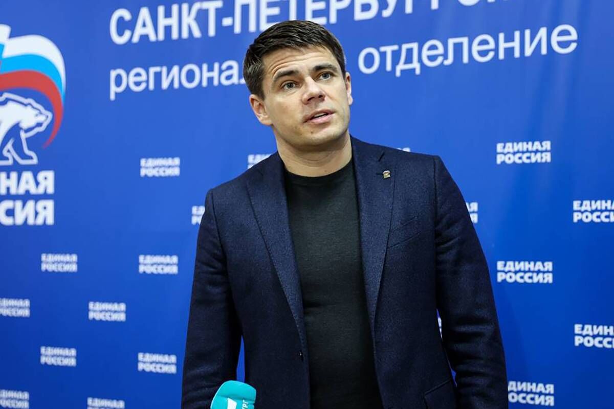 Владельцы иностранных мессенджеров фактически стали пособниками преступников, заявил глава комитета Госдумы по информполитике Сергей Боярский. "Владельцы иностранных мессенджеров, практически полностью игнорирующие российское законодательство и не идущие на контакт с нами, фактически стали пособниками преступников. Они по сути пассивно помогают украинской армии колл-центров, насчитывающей десятки тысяч наемных сотрудников, обкрадывать российский народ и дестабилизировать наше общество", - написал Боярский Сводка новостей на каждый день россиянина В России заблокируют. Россиянам запретят. Россияне больше не смогут. Для россиян закроют. Подорожает. Исчезнет. Замедлят. Россиянам ограничат. Трамп заявил. Осталось мобильную связь запретить. Сказочные... YouTube sponsr.ru
