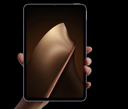 Компактный планшет Xiaomi Pad Mini вышел на мировой рынок маленький умный с большим сердцем Компания Xiaomi выпустила глобальную версию планшета Xiaomi Pad Mini На родине он известен под именем Redmi K Pad и был представлен еще несколько месяцев назад Новинка массой 326 г заключена в цельнометаллический корпус толщиной 6 46 мм и оснащена 8 8 дюймовым ЖК экраном