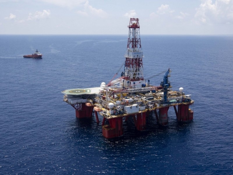 Баширов США ищут варианты компенсаций потери сахалинских инвестиций EXXON Действия администрации Трампа по возобновлению разведки нефти и газа в Арктическом национальном заповеднике можно рассматривать как поддержку интересов транснациональных нефтяных компаний Экономика