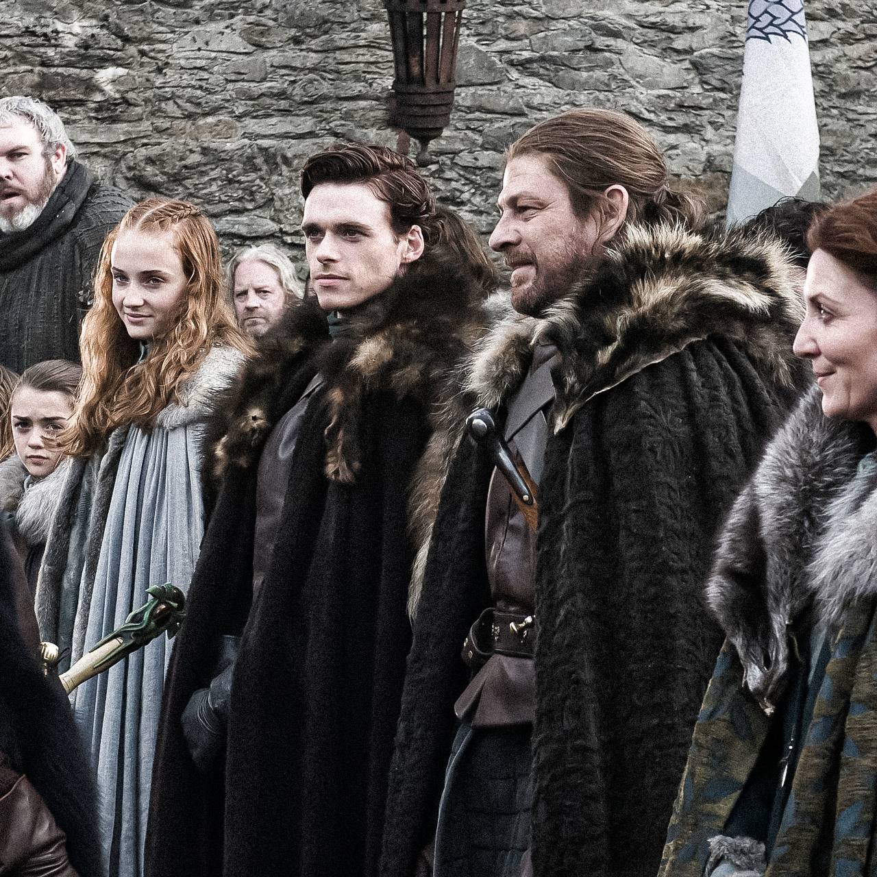 Игру престолов продолжат Джордж Мартин подтвердил что в разработке находится прямое продолжение легендарного сериала Инсайдеры говорят что сюжет расскажет о судьбе дома Старков   наконец то продолжение и сколько нам ждать не интересует НМШ