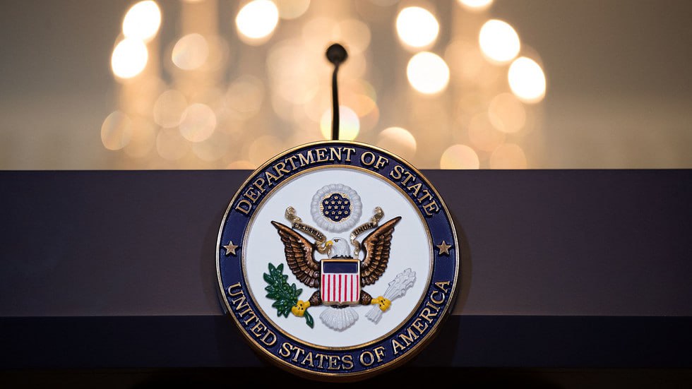 Госдепартамент США положительно оценивает настрой России на переговоры с Украиной. Эту информацию подтвердили в министерстве.