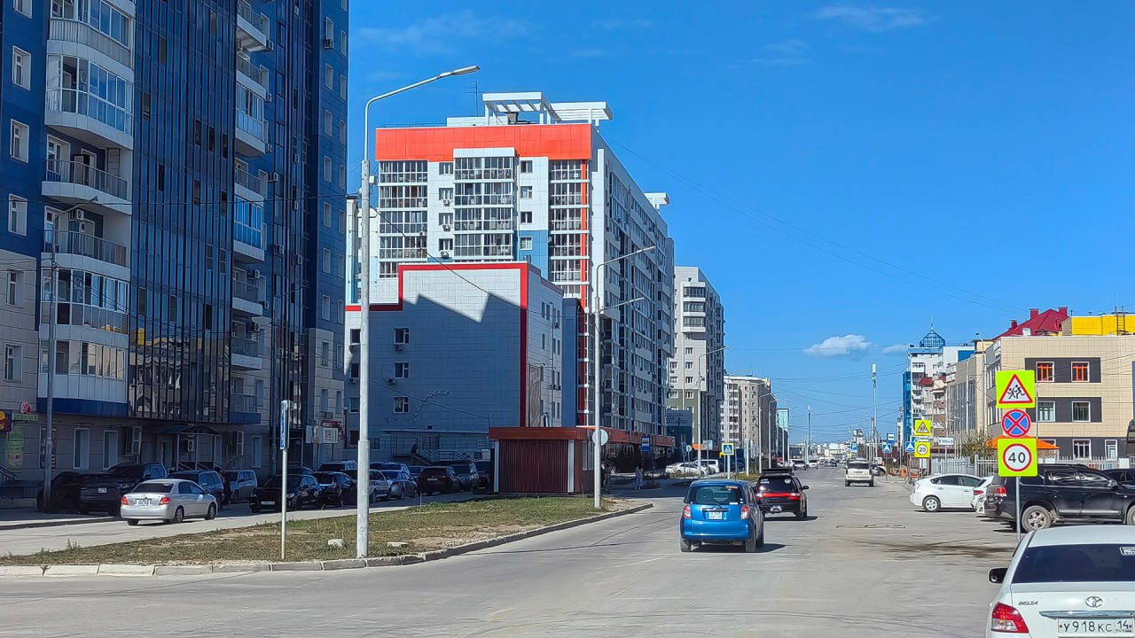 24 августа День в истории даты события 24 августа 1876 года началась вторая центральноазиатская экспедиция Николая Пржевальского Путешественник вышел из Кульджи на юго восток в свою вторую центральноазиатскую экспедицию с отрядом из девяти человек на четырех верховых лошадях и с двадцатью четырьмя вьючными верблюдами Открытый им хребет Загадочный назван хребтом Пржевальского Крупнейшей его заслугой является географическое и естественно историческое исследование горной системы Кунь Луня хребтов Северного Тибета бассейнов Лоб Нора и Куку Нора и истоков Жёлтой реки Во время своих путешествий Пржевальский также увидел немало новых животных а также собрал огромные зоологические и ботанические коллекции В этот день 172 года назад Джорджем Крамом были впервые приготовлены картофельные чипсы Когда посетитель ресторана отказался от поданного ему жареного картофеля заявив что кусочки нарезаны слишком толсто шеф повар нарезал картофель ломтиками бумажной толщины и присыпав солью обжарил их до хруста в кипящем масле 24 августа отмечается память мученика Евпла На Руси день Евпатия Коловрата начинали стричь овец По расчетам крестьян барашки как раз успевали обрасти заново до наступления холодов Мастерицы пряли нитки и вязали теплые вещи к зиме а мастера изготавливали валенки Именины в этот день отмечают Александр Василий Макар Максим Мария Марк Мартин Федор Подписаться