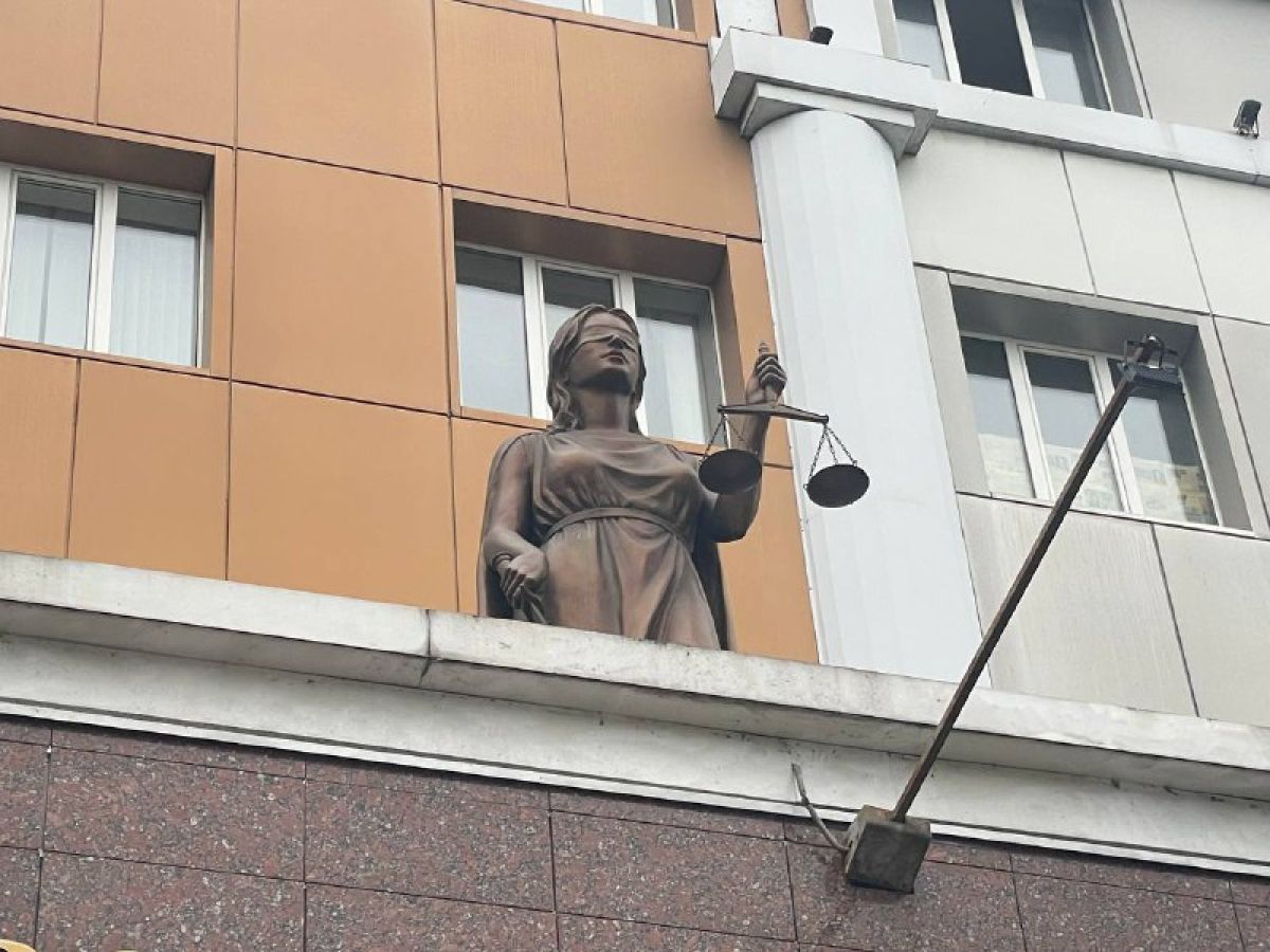 Липецкий суд приговорил экс чиновника минсельхоза к 13 годам колонии за хищение 2 6 млрд рублей   newslipetsk ru fn 1777384 html Сегодня 26 декабря Правобережный районный суд Липецка огласил приговор бывшему руководителю Департамента административной работы Минсельхоза РФ Олегу Донских Его приговорили к 13 годам колонии   Прислать новость Подписаться