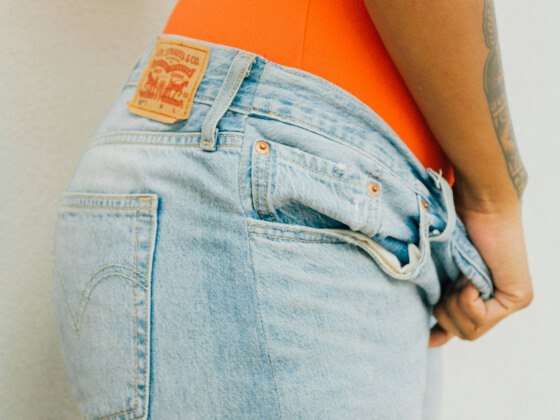 Россияне пошли к диетологам С начала года спрос на онлайн консультации специалистов по питанию в России вырос в 1 4 раза а на очные визиты примерно в 1 5 раза Основную аудиторию составляют женщины 30 50 лет но мужчины тоже подтягиваются их доля выросла примерно на 10 Диетология постепенно перестает быть экстренной мерой и становится частью повседневной жизни Пожалуй лучший телеграм канал о маркетинге