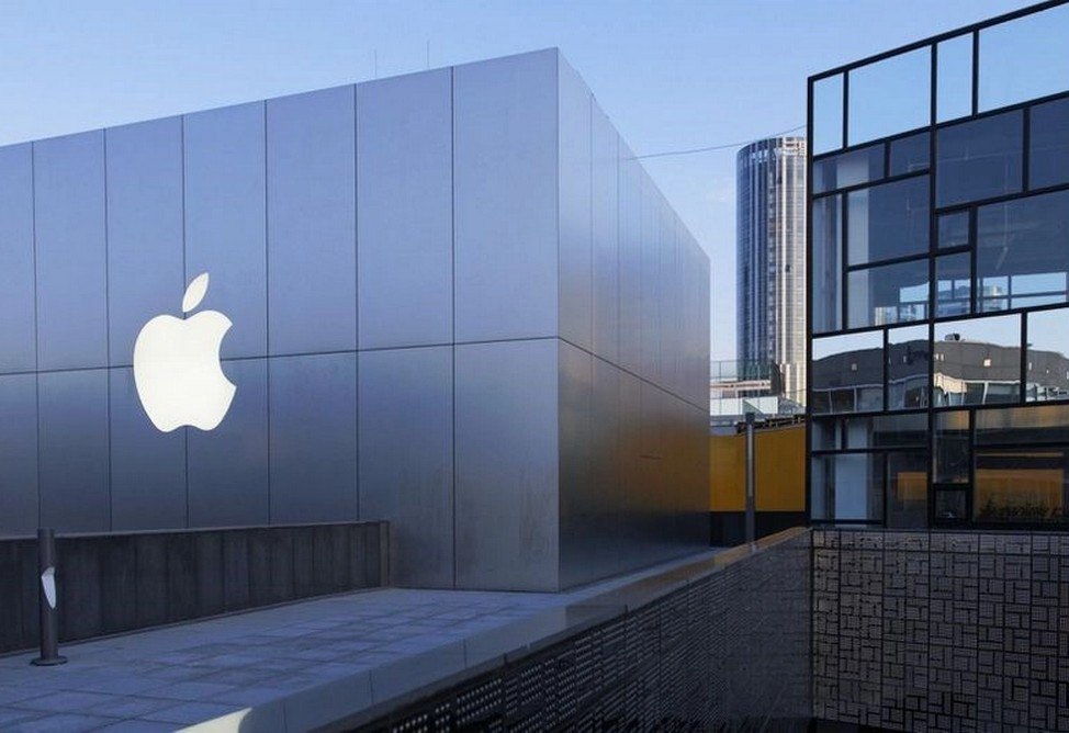 Apple нарастила чистую прибыль в IV финквартале до 27 47 млрд выручка составила рекордные 102 47 млрд Американская Apple Inc увеличила чистую прибыль в четвертом квартале 2025 финансового года завершившегося 27 сентября в 1 9 раза выручку на 8 Показатели прибыли в расчете на акцию выручки и продаж iPhone были рекордными для четвертого финквартала сервисная выручка рекордной за всю историю Подписывайтесь на arkanewsagency