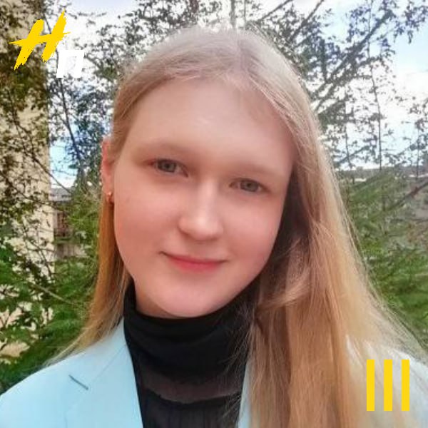 21 летняя девушка пропала в Ленобласти Поиски 21 летней Дарины Байковой из Пикалево Бокситогорского района идут с 24 октября Родные рассказали что после пропажи им стали звонить неизвестные и требовать деньги Следователи не исключают что девушку могли выманить из дома мошенники В ориентировке указано что Дарина худощавого телосложения с темно русыми волосами и зелено голубыми глазами Рост девушки 173 см Была одета в черные джинсы темное пальто и темные полусапоги С собой у нее был черный рюкзак Если вы владеете какой либо информацией о Дарине обратитесь в полицию   Новый Петербург в МАХ