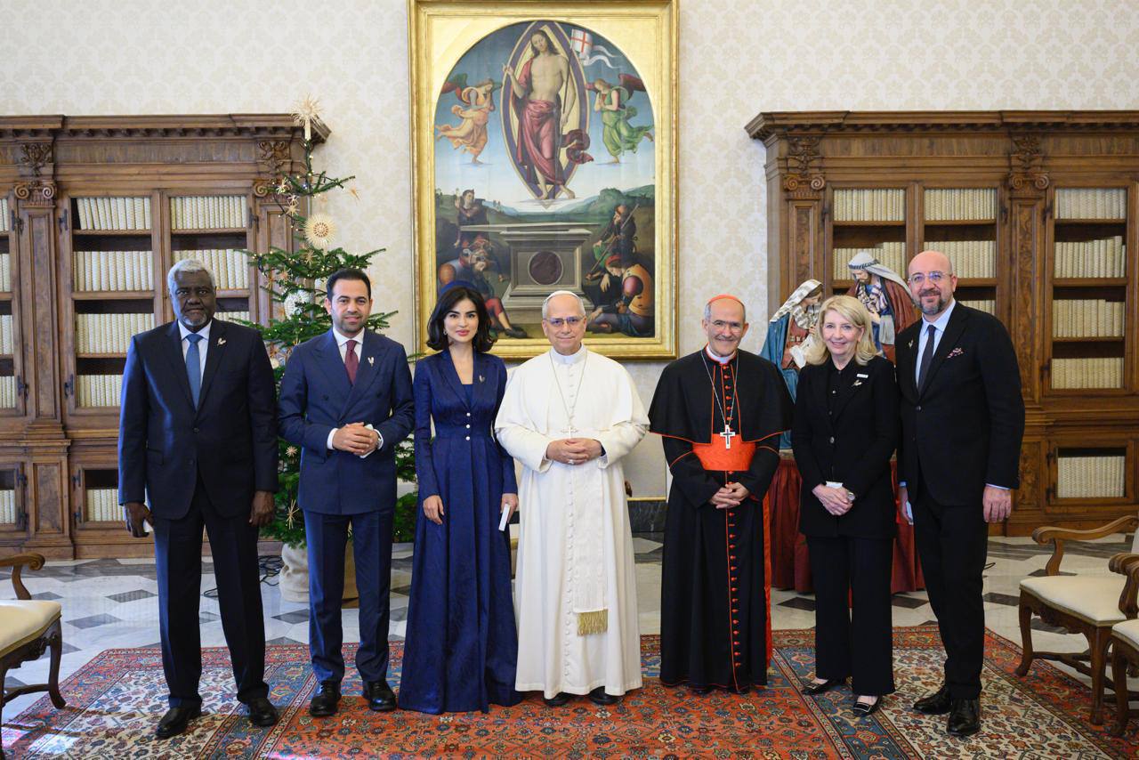 Саида Мирзиёева встретилась с Папой Римским Львом XIV В рамках заседания жюри премии имени шейха Заида За человеческое братство состоялась встреча главы Администрации Президента Узбекистана Саиды Мирзиёевой с Папой Римским Львом XIV Стороны обсудили деятельность Премии направленную на развитие межкультурного и межрелигиозного диалога Отмечено что в Узбекистане представители различных конфессий включая католиков живут в атмосфере согласия и толерантности Подтверждена готовность к совместной работе над международными проектами ориентированными на укрепление доверия и продвижение гуманистических ценностей Подпишитесь и следите за актуальными новостями на нашем канале telegram me joinchat AAAAAEEdc qam7052mnXKA