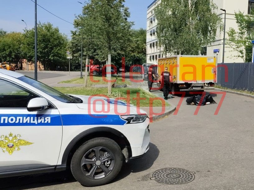 Москва, Филёвский бульвар 18 Автомобиля «ISUZU» двигаясь задним ходом, переехал пожилую женщину-пешехода. От полученных травм 84-летняя женщина скончалась. Подписаться Прислать новость