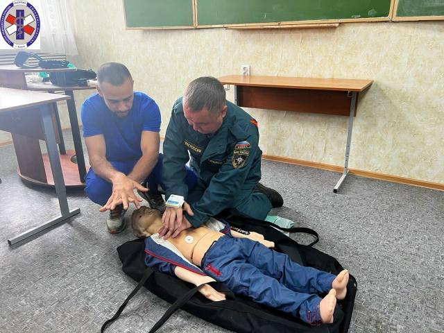 Калужане смогут прокачать знания по оказанию первой помощи Занятие пройдет 27 декабря в 10 30 это в субботу Лекция пройдет на базе ГБУЗКО Региональный центр скорой медицинской помощи и медицины катастроф Принять участие могут все желающие Вам расскажут об алгоритме оказания первой помощи до приезда скорой Подписывайся на наш канал в Максе